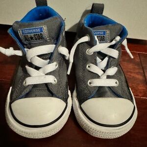 Converse Size 6 Toddler Sneakers